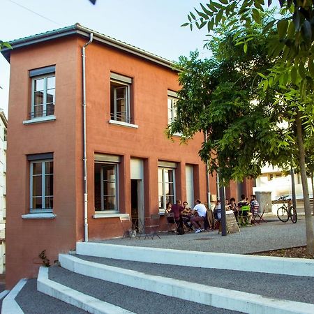 סן-אטיין La Maison Rouge - Backpacker Hostel מראה חיצוני תמונה