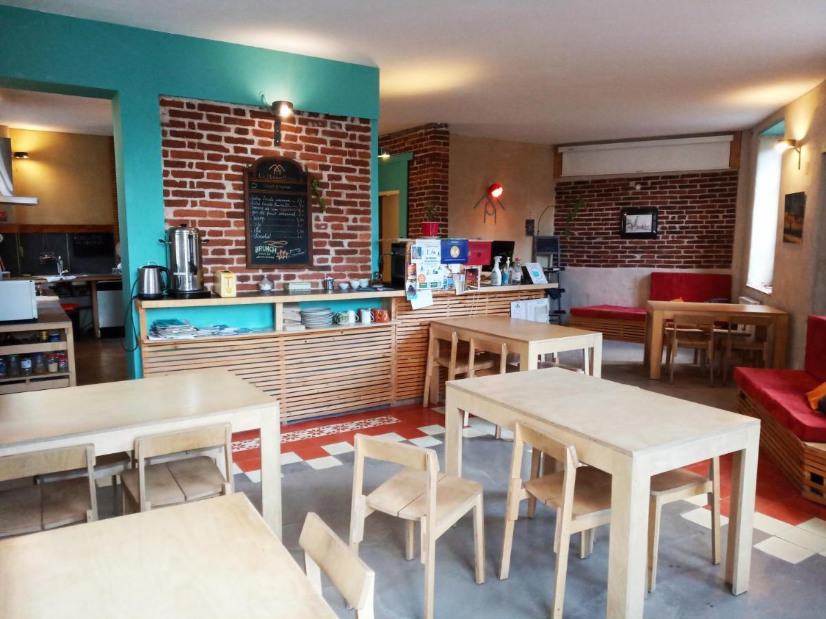 סן-אטיין La Maison Rouge - Backpacker Hostel מראה חיצוני תמונה